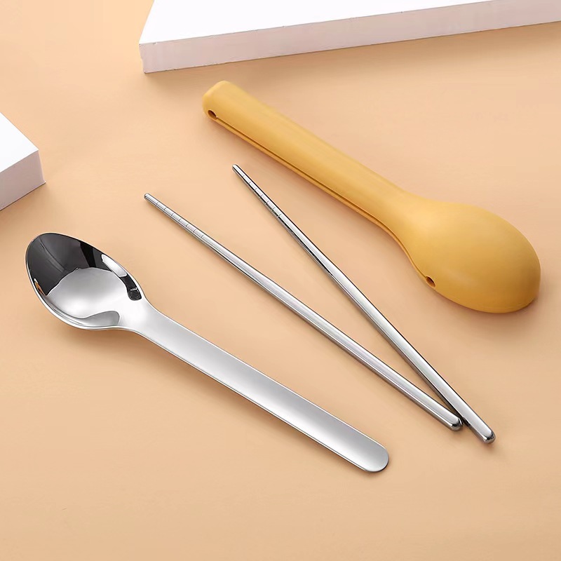 3-Piece Portable Flatware Pock - Outdoor Camping Essentials recensione e prezzo