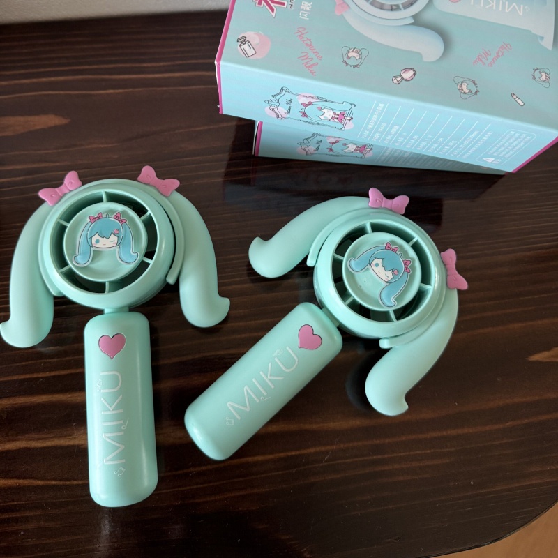 Hatsune Miku Mini Handheld Fan - Outdoor Camping Fire recensione e prezzo